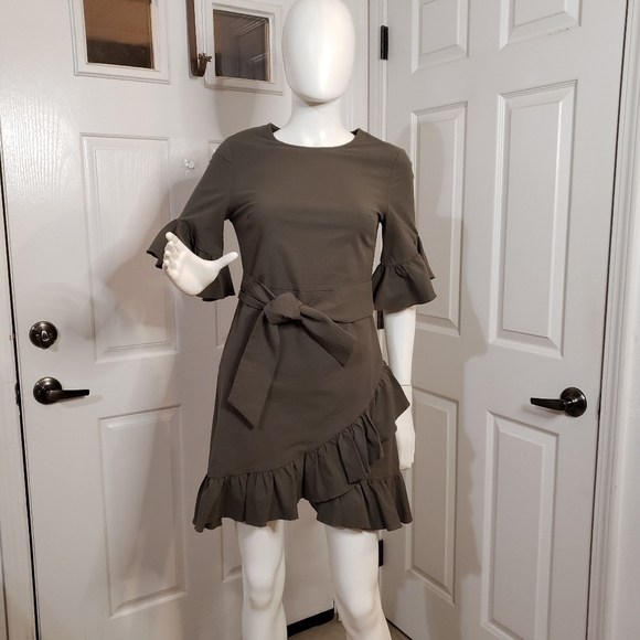 1.STATE Seersucker Dress size 0 - Picture 2 of 10